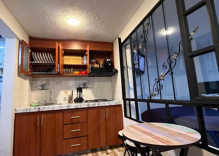 Apartasuites Bogota 53 Cerca Al Aeropuerto 01